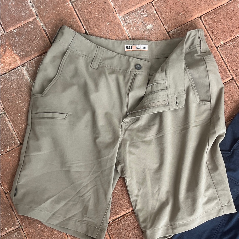 BUNDLE OF 2 5.11 Tactical Men's Cargo Shorts - Dark Blue and Khaki - Picture 5 of 6